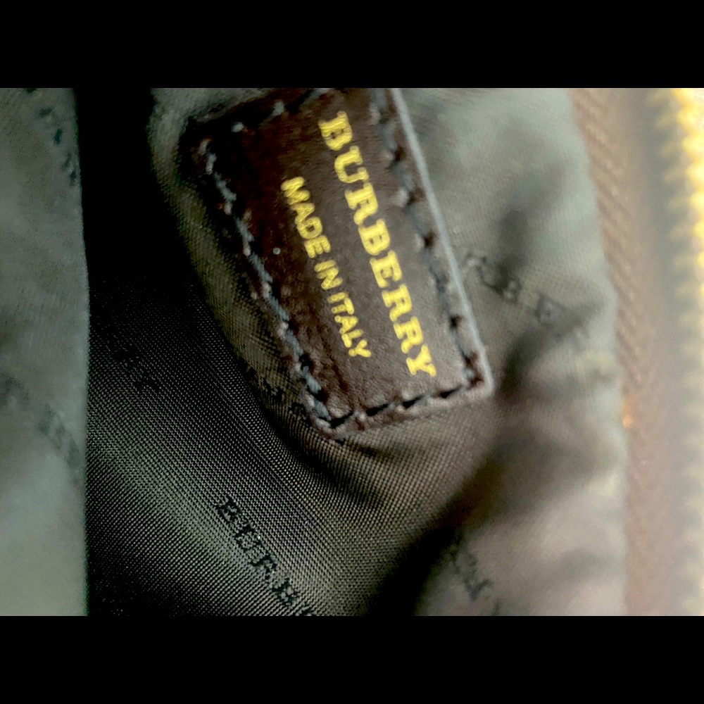 Burberry Beige Nova Check Crossbody Bag with Black Trim - Picture 4 of 8